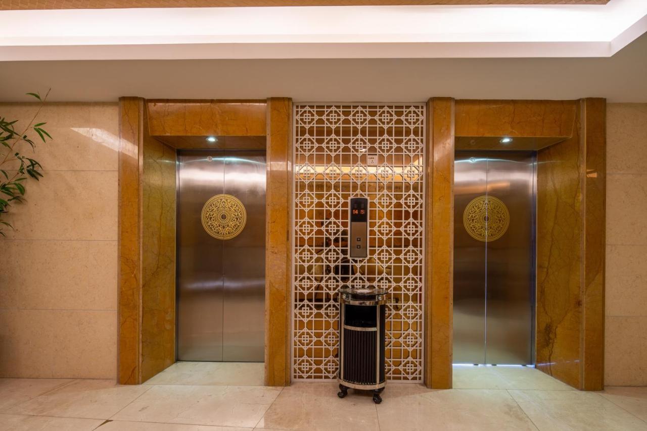 King Royal Hotel Yunfu Екстер'єр фото