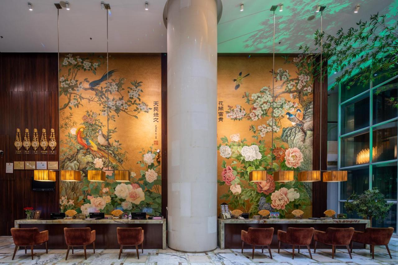 King Royal Hotel Yunfu Екстер'єр фото