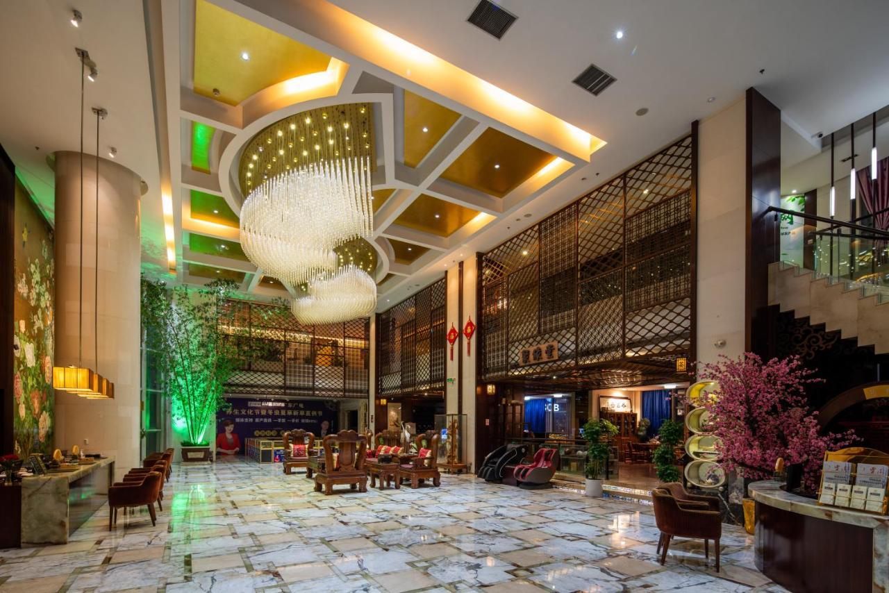 King Royal Hotel Yunfu Екстер'єр фото