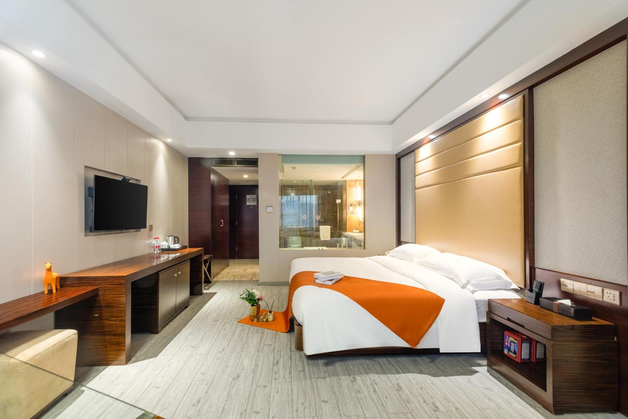 King Royal Hotel Yunfu Екстер'єр фото